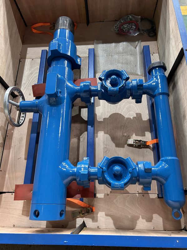 13-3/8' API Casing LTC BTC Buckle kết nối 35Mpa áp suất làm việc Double Plug Cementing Head With Wooden Packing