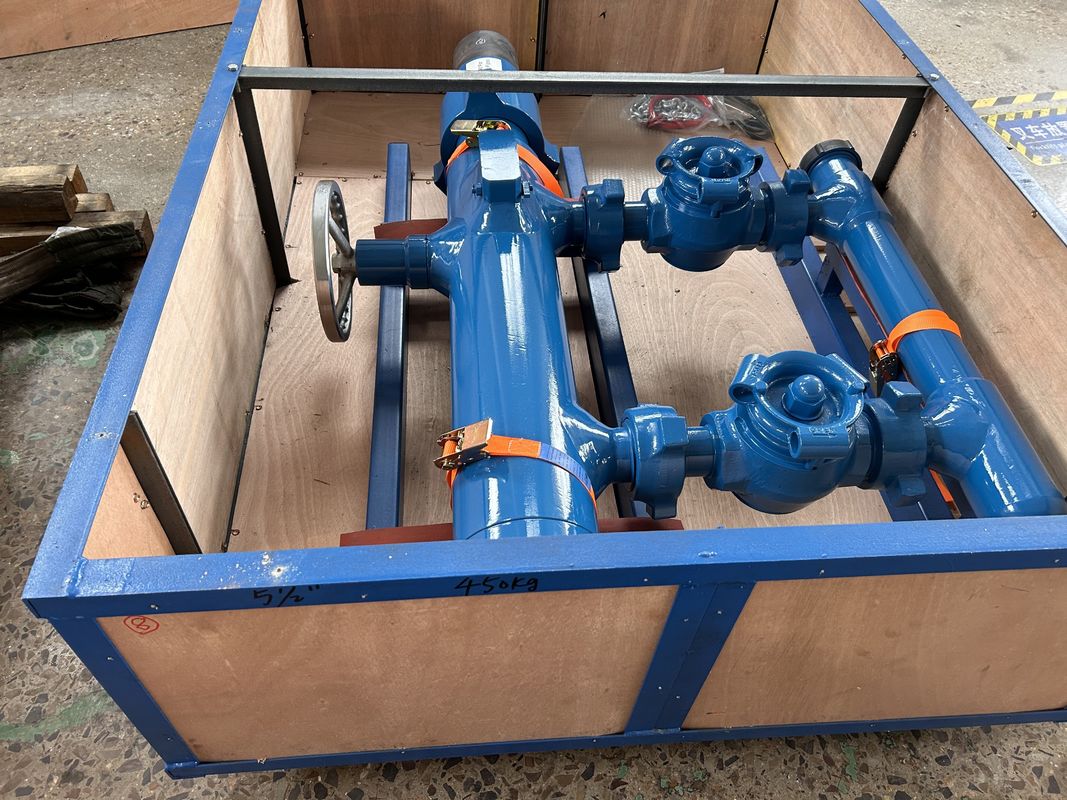 13-3/8' API Casing BTC Buckle kết nối 54Mpa Thử nghiệm áp suất Double Plug Cementing Head With Wooden Packing 810KG